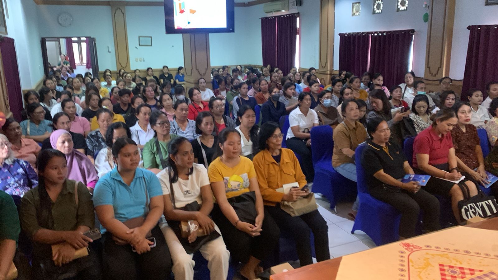 Pelatihan dan Penyegaran Kader Kesehatan Dalam Rangka Pelaksanaan Integritas Layanan Premier di Posyandu